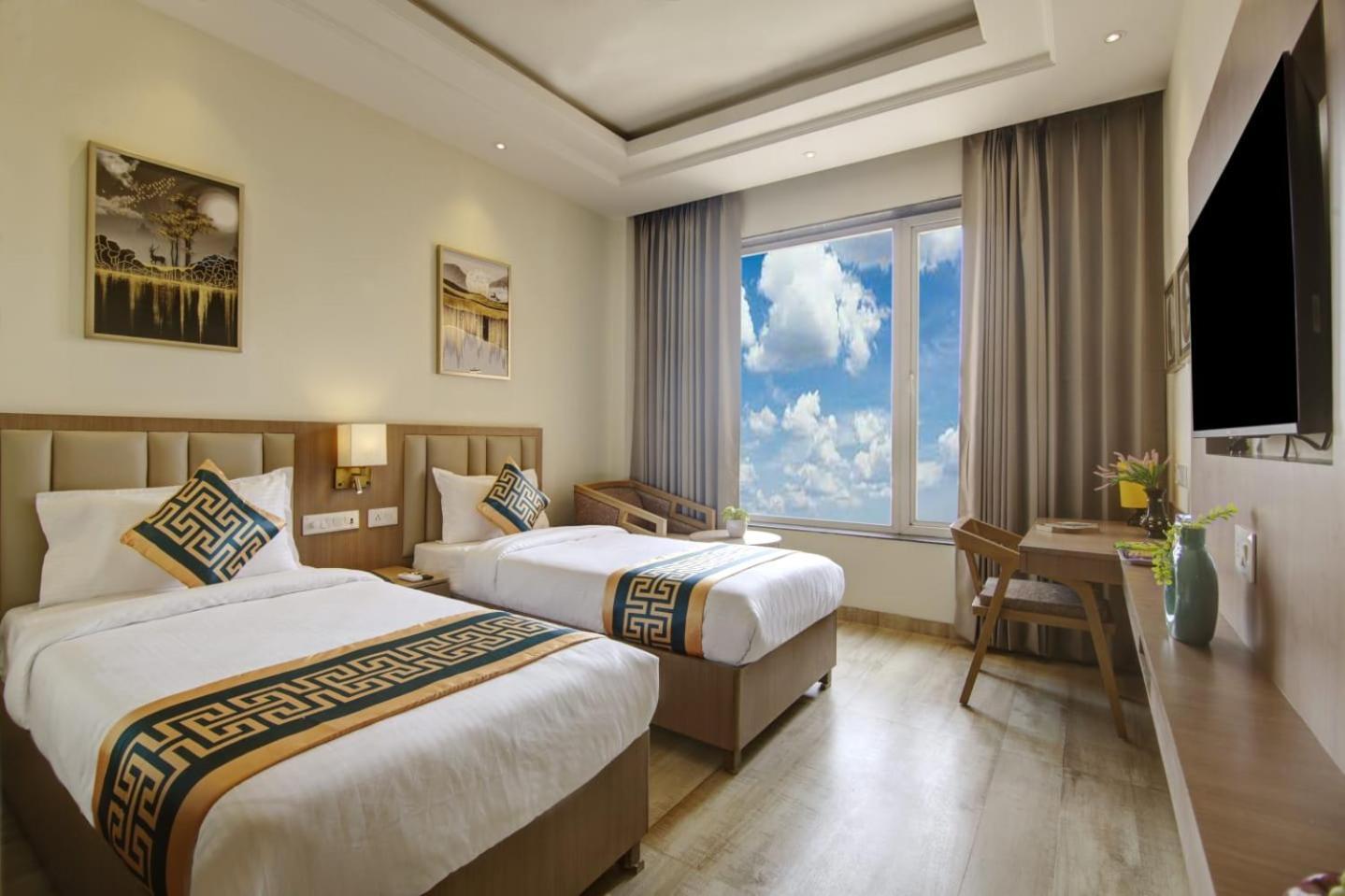 Hotel King Plaza Airport Delhi