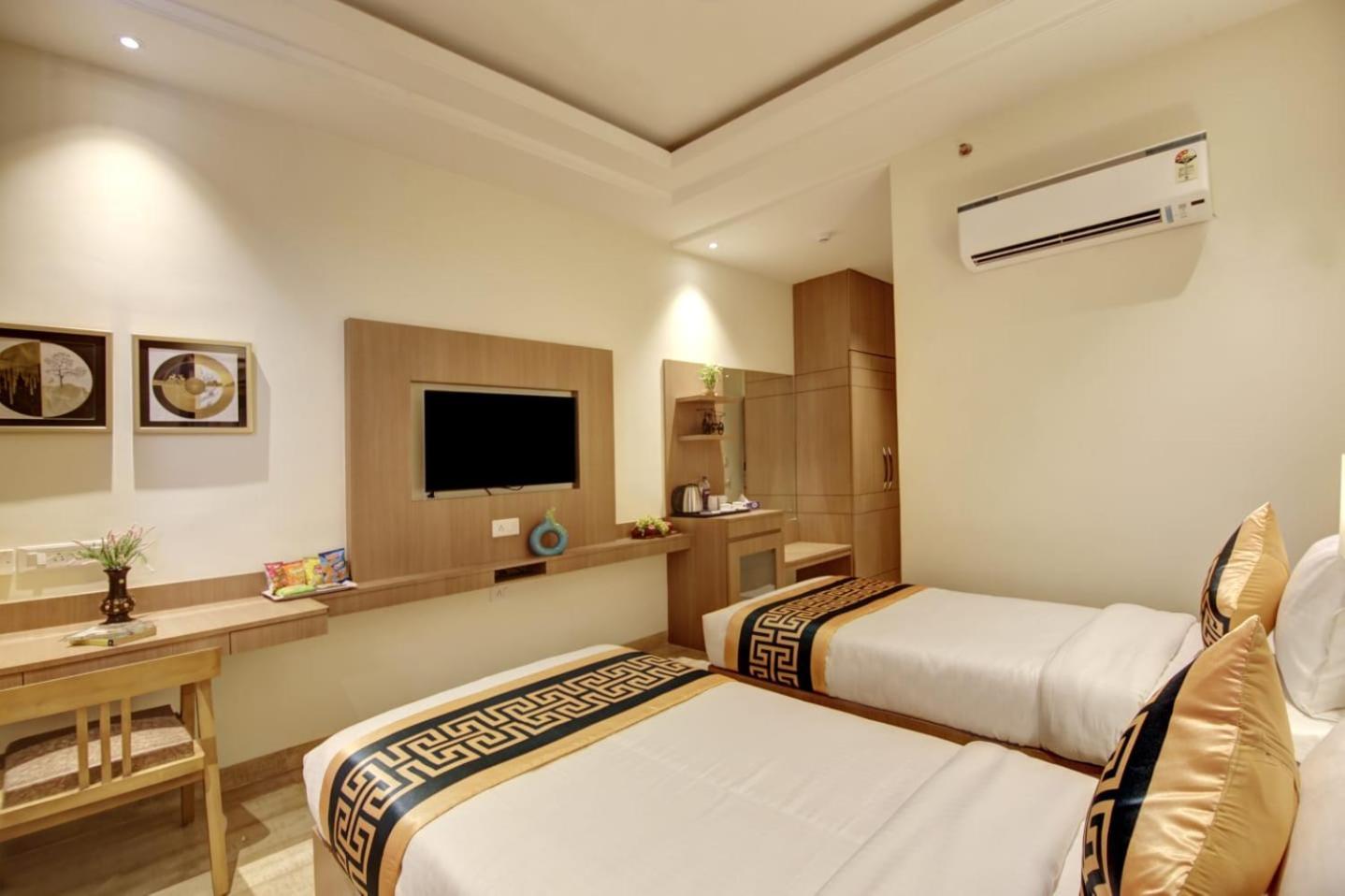 King Plaza Airport Delhi 4*