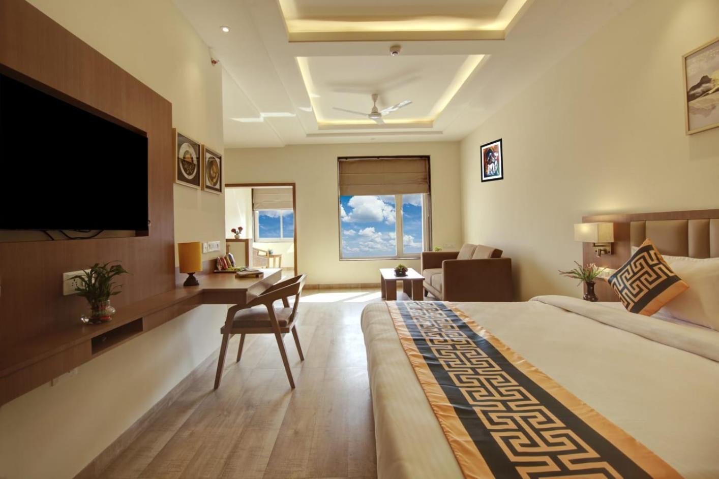 Hotel King Plaza Airport Delhi New Delhi
