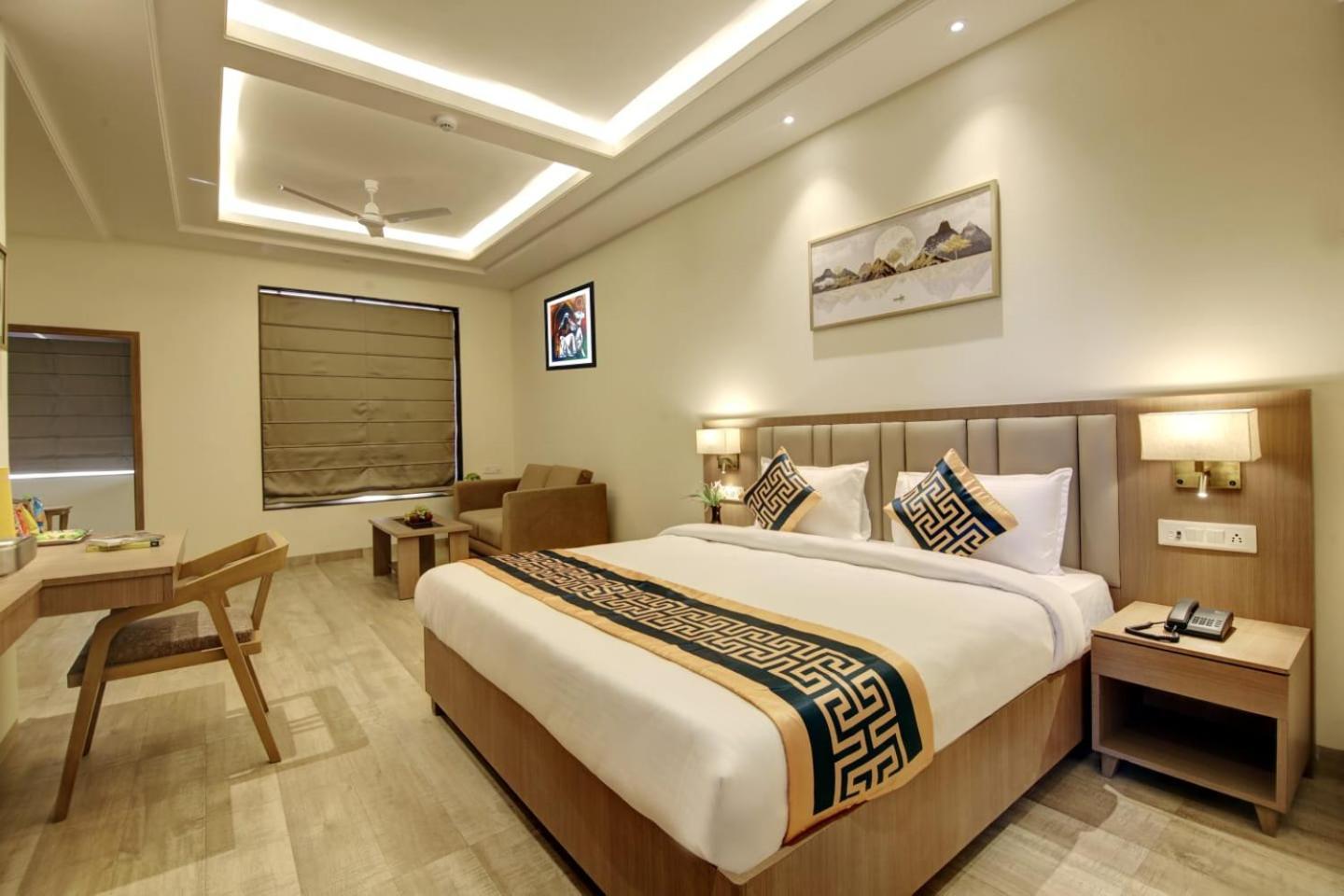 King Plaza Airport Delhi 4*
