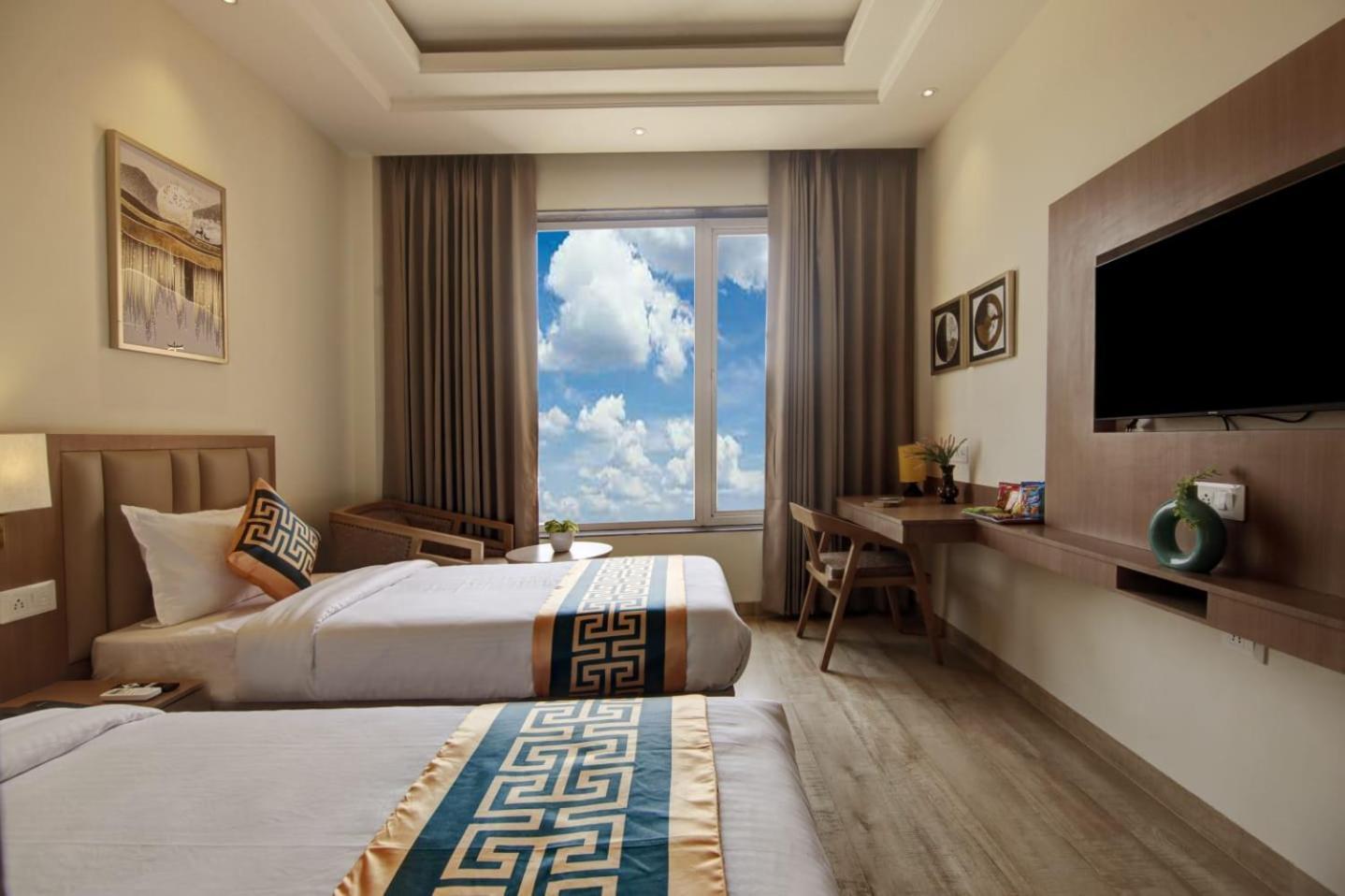 Hotel King Plaza Airport Delhi New Delhi